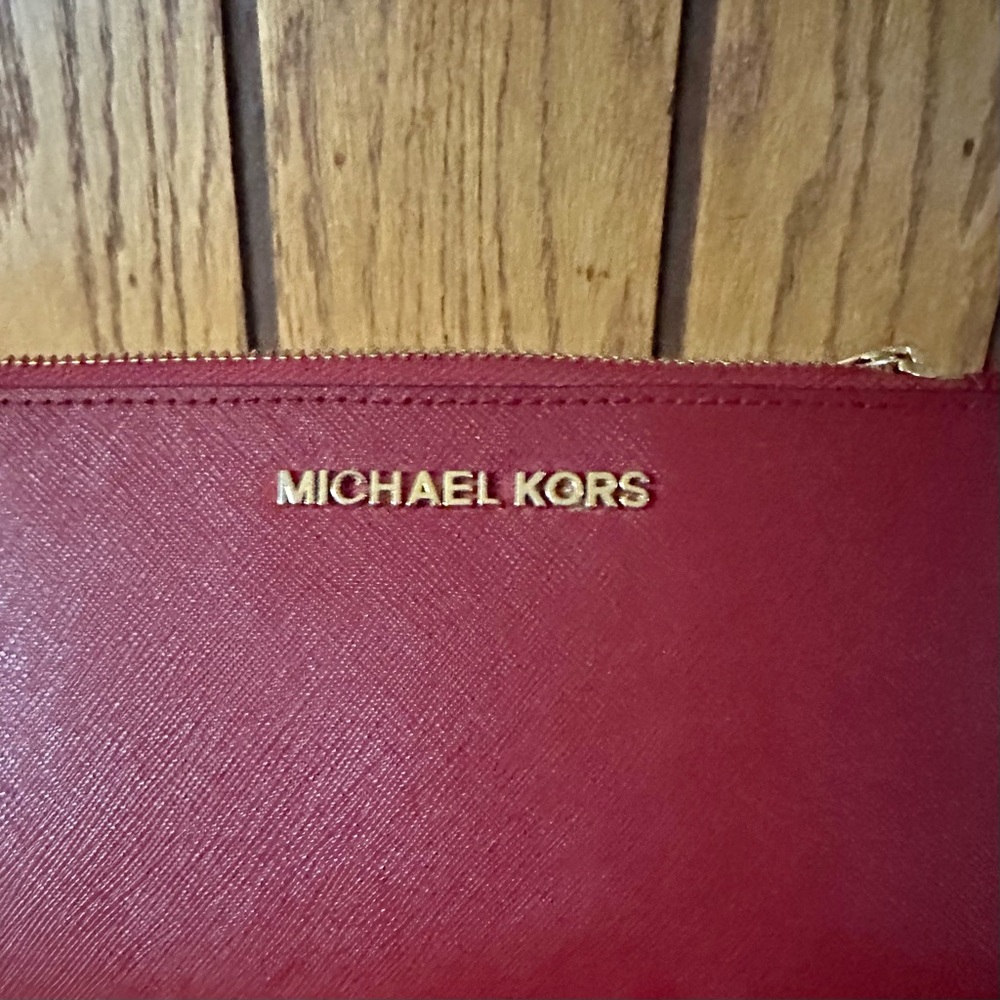 Michael Kors SCARLET RED Jet Set Travel Double Zip Wristlet/Wallet~NEW w/o Tags - Picture 9 of 14